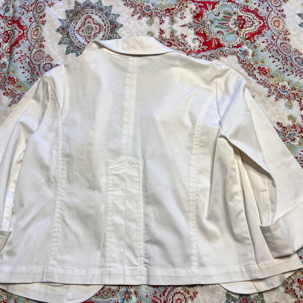Cropped jacket - Picture 2 of 3